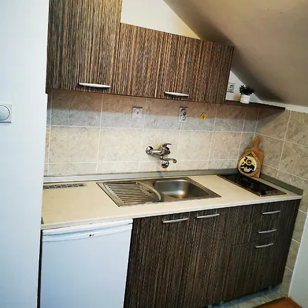 Park With Mountain View Balcony